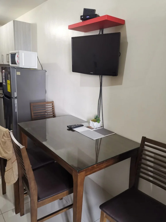 OYO 433 PBYY at Green Residences Condotel