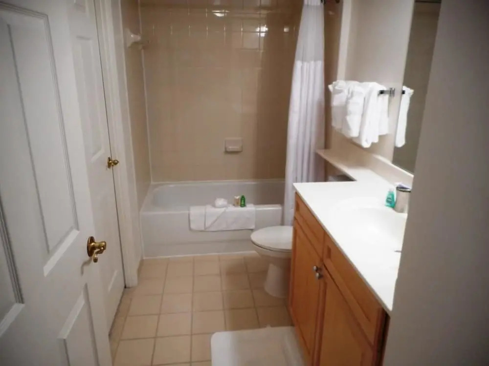 1301 Thomas Circle