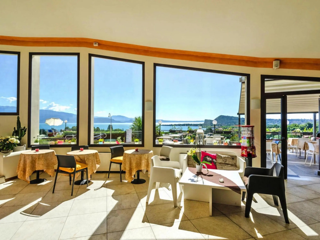 Apartment in Manerba with barbecue