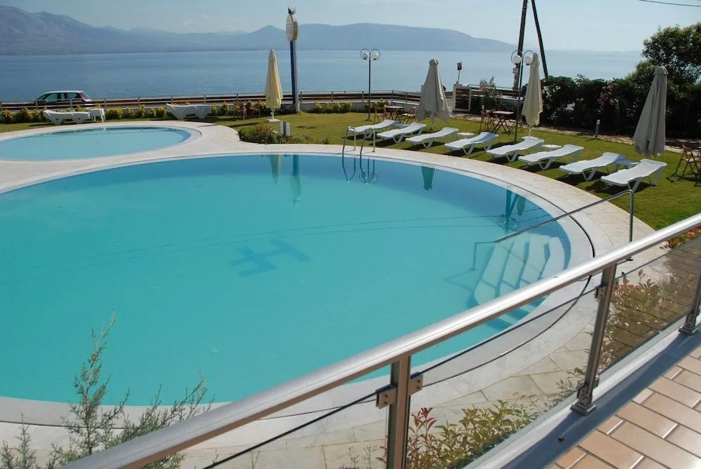 Hotel Flisvos