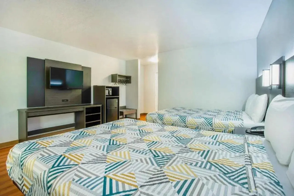 Motel 6-Gresham, OR - Portland