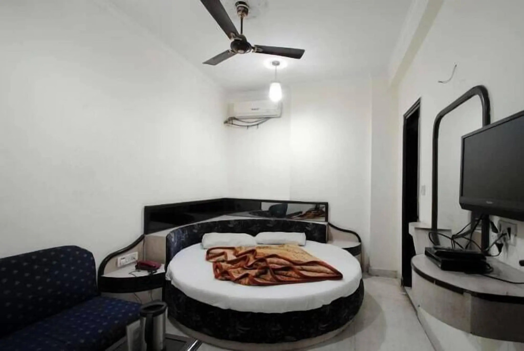 Anmol Hotels