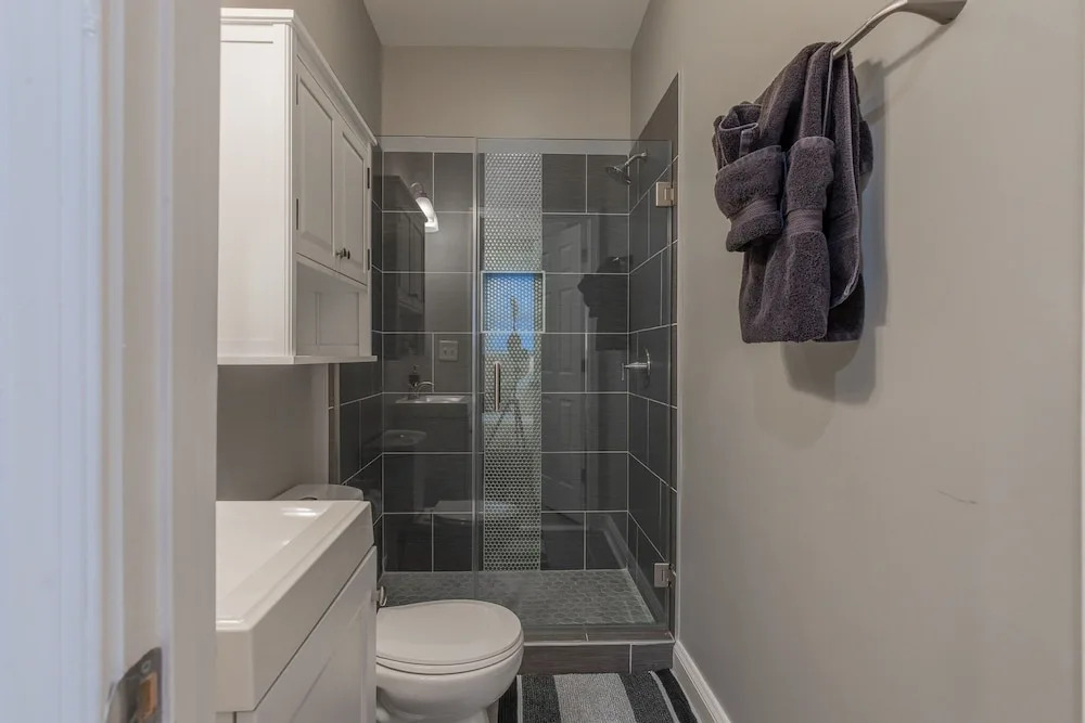 Baltimores Best Home Away From Home 2 Bedroom Apts by Redawning