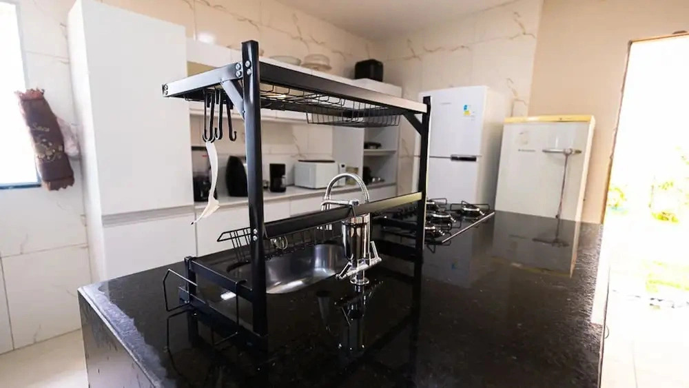 Casa com Piscina e Churrasqueira em Arembepe