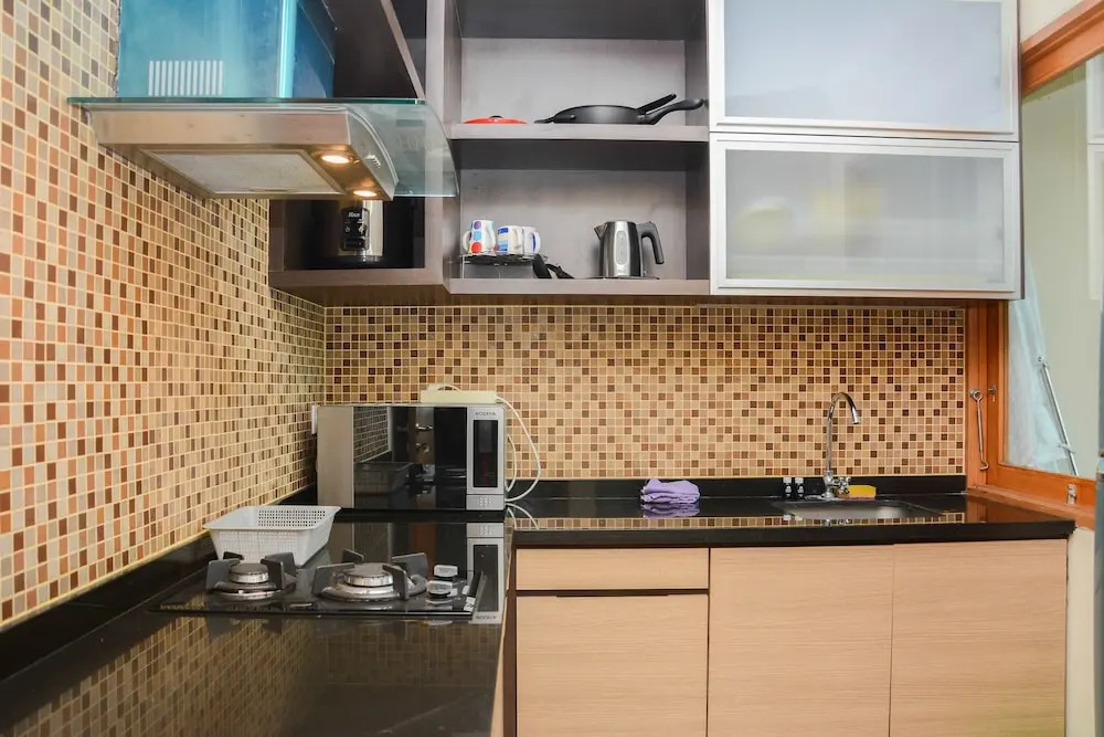 Modern Furnished 2BR at Hampton's Park Apartment