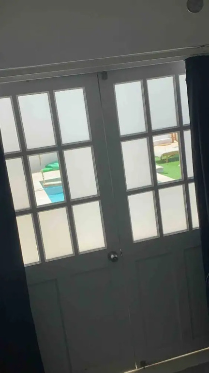 Palm Beach Vacaysuites - Garden Suite - Poolside