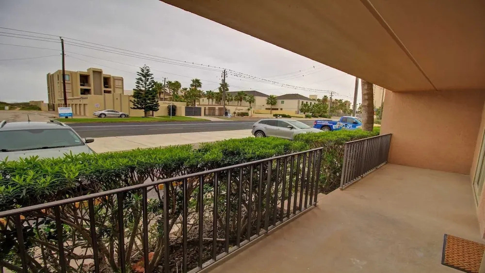 Beachview 103 Minium 2 Bedroom Condo by RedAwning