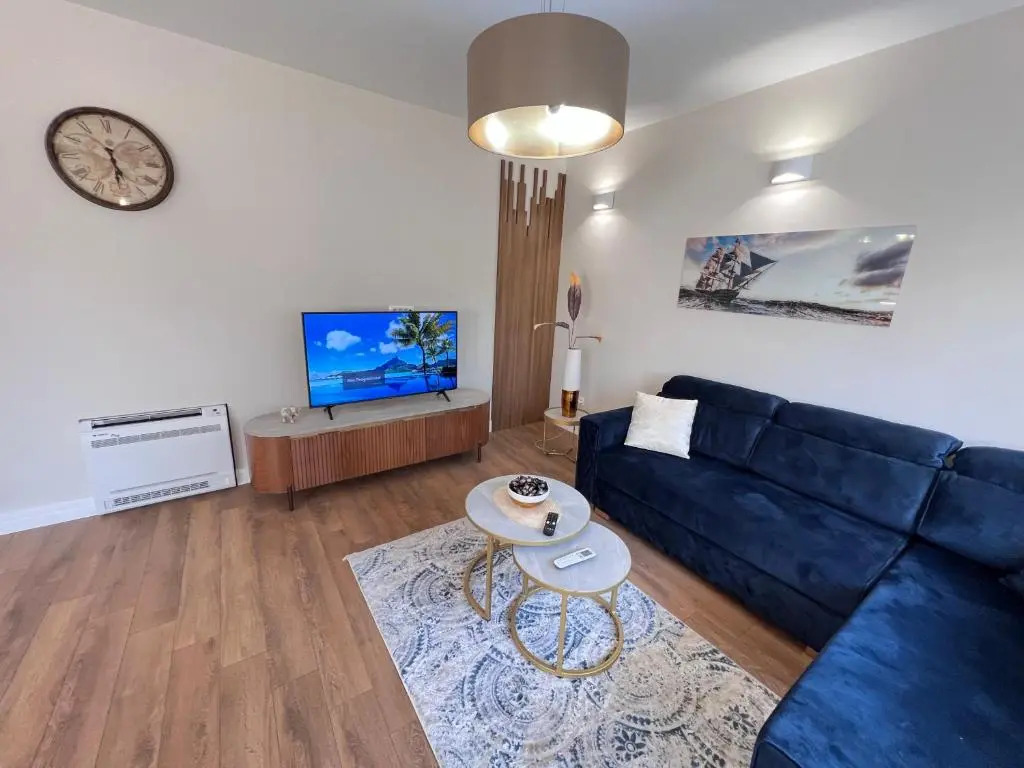 Glam apartment 1BR/Tivat/A step from the beach