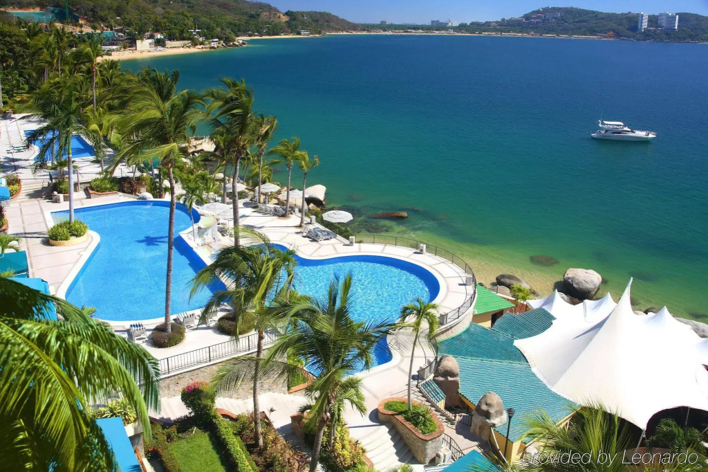 Camino Real Acapulco Diamante