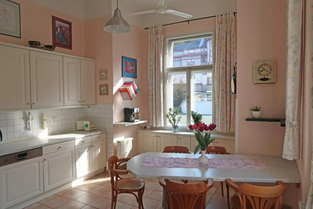 Apartment Themis