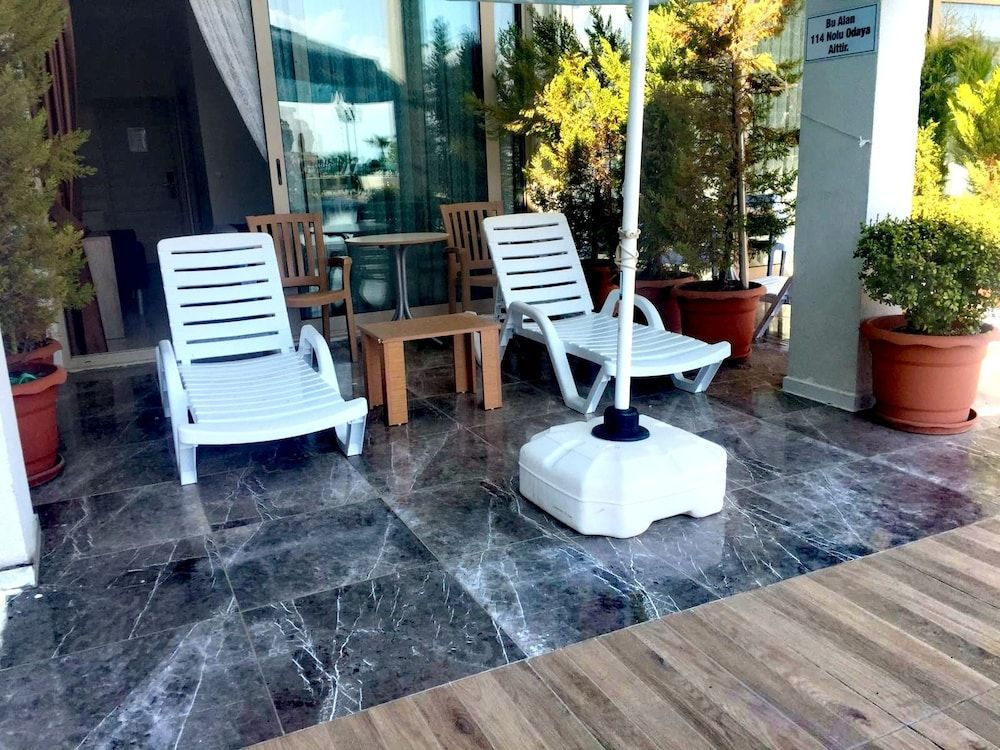 Ceti̇n Presti̇ge Resort