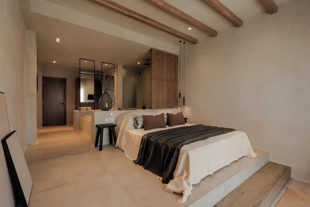 Tesoro Elegant escapes- suites