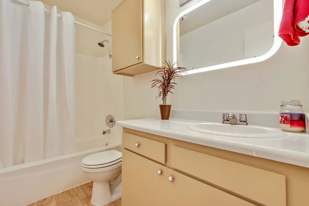 Harbor Luxury Condo Hotel