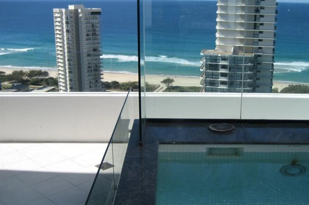 Aria Apartments