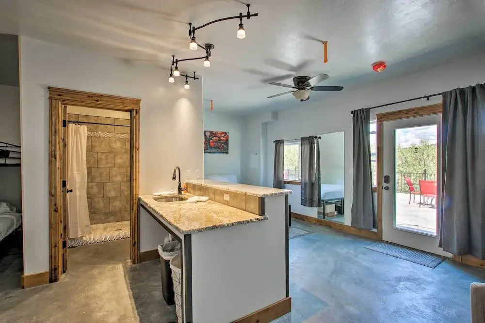 Lava Hot Springs Studio 4-min Walk to Pools!