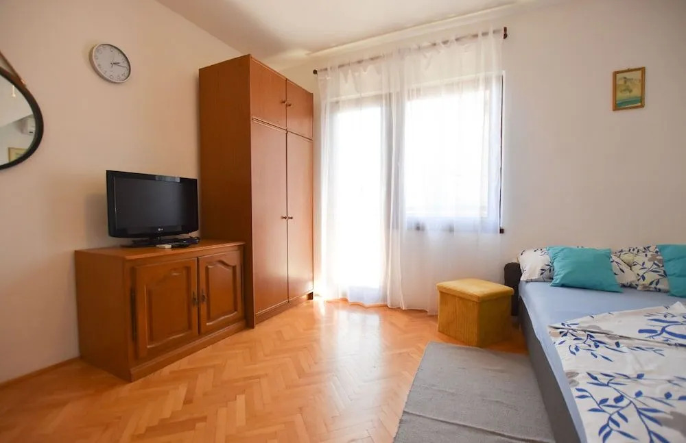 Room Vesna