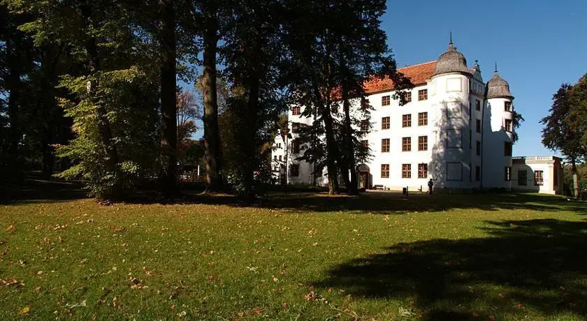 Podewils Krag Castle
