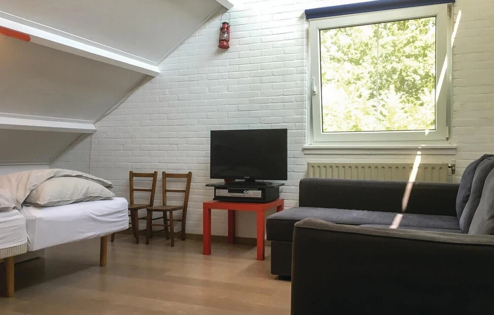 Gorgeous Home In Arnemuiden With Wifi