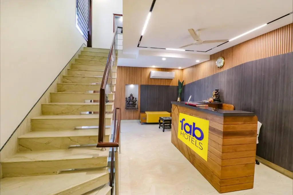 Fabhotel Rr Residency