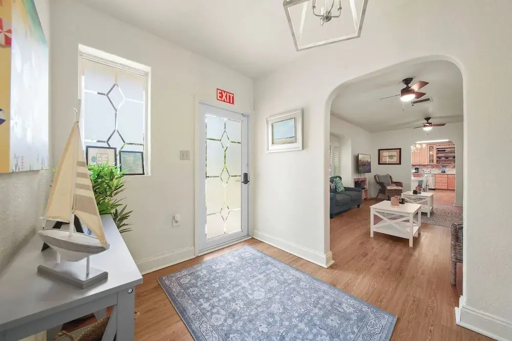 Hollywood Beach Bliss Villa Sleeps 10