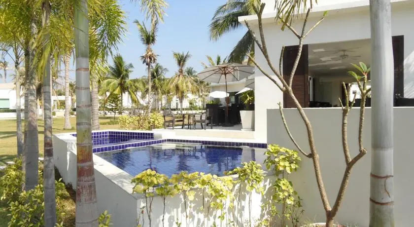 The Coconut Suite