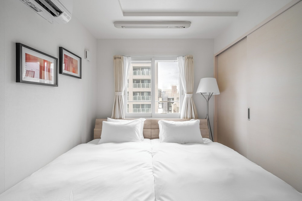Court Villa Sapporo 401