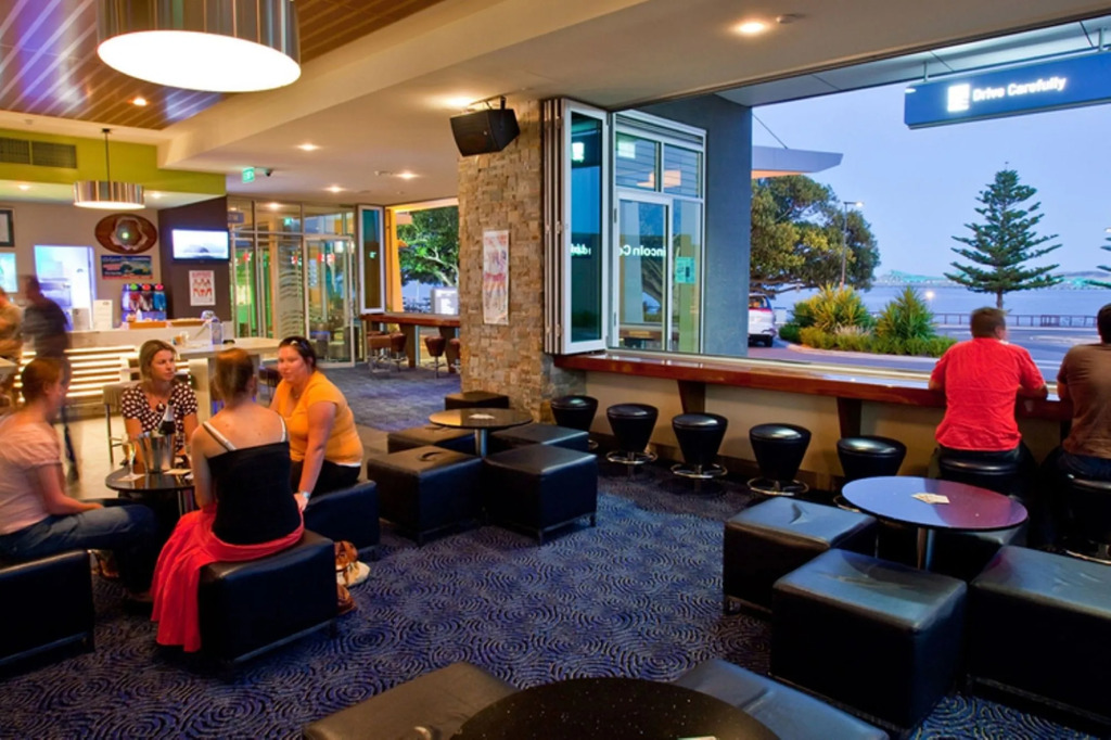 Port Lincoln Hotel