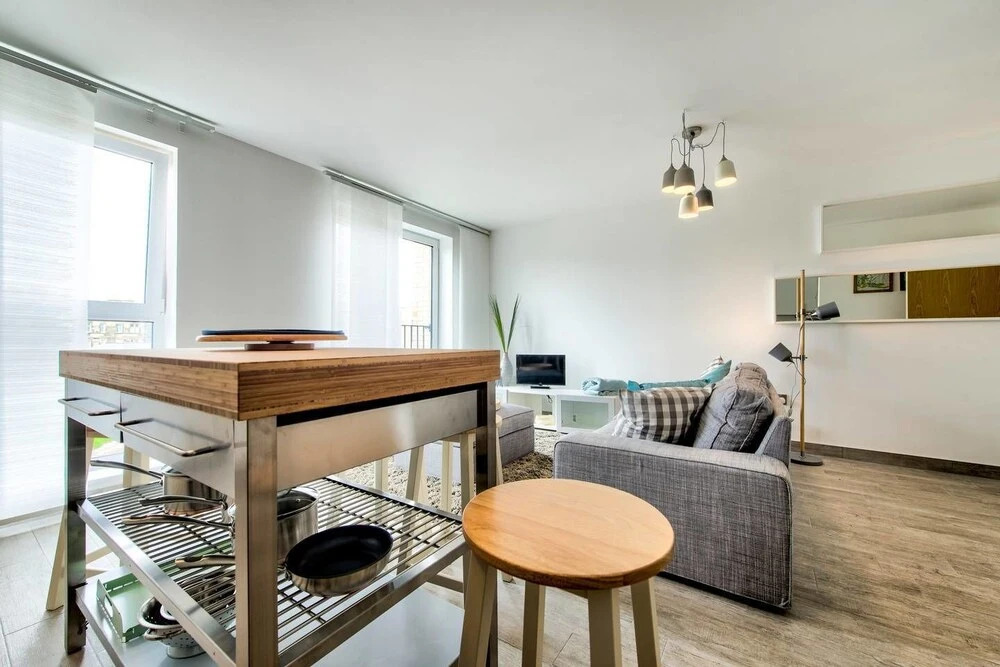Modern 2bed/2bath with Amazing Views