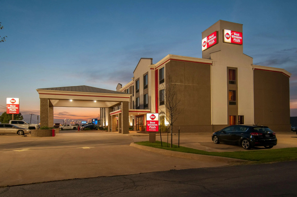 Best Western PLUS Memorial Inn