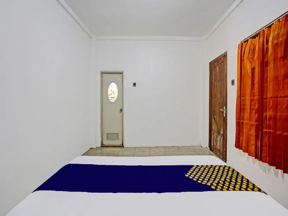 Hotel O Griya Sandi Residence Family NearPantai Boom