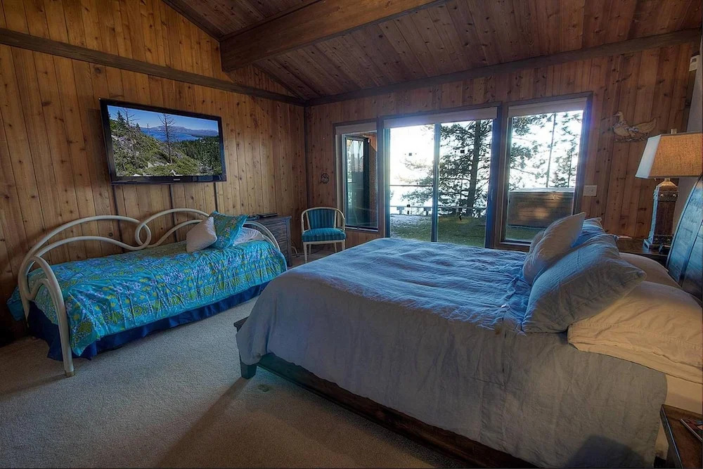 Tahoe Acres by Lake Tahoe Accommodations