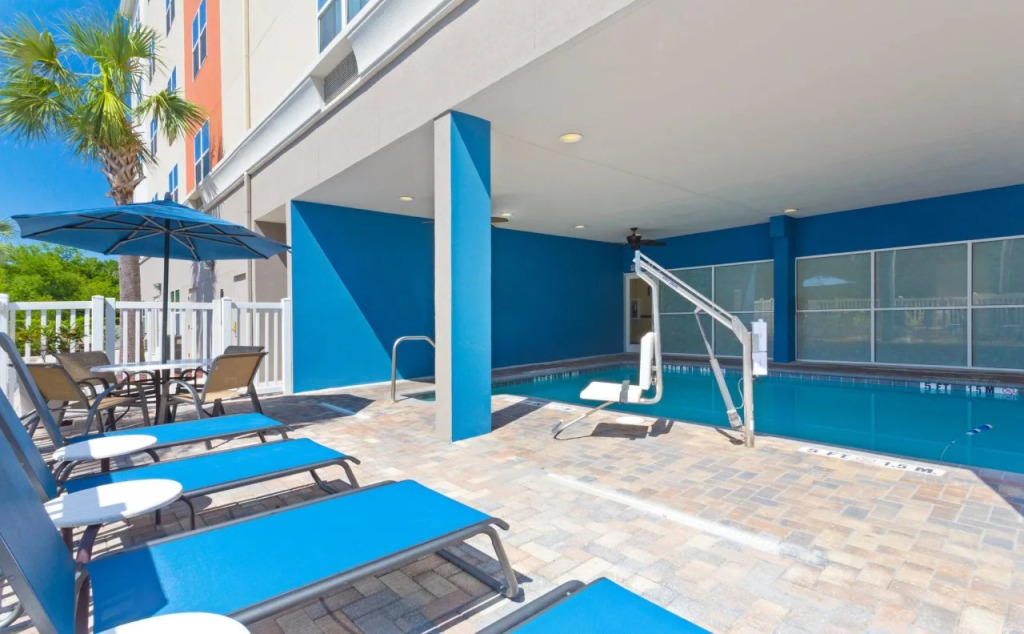 Holiday Inn Express & Suites Lakeland North I-4 by IHG