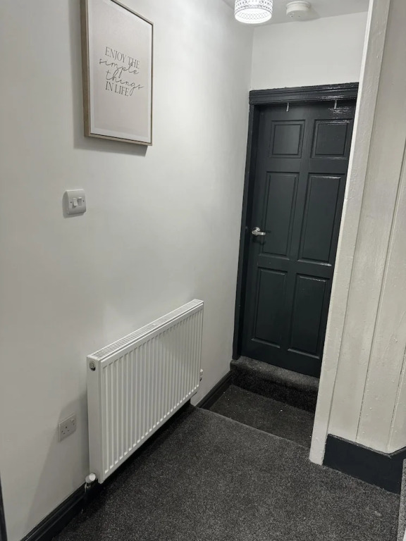 Stunning 4-bed House in Leeds Close to Center