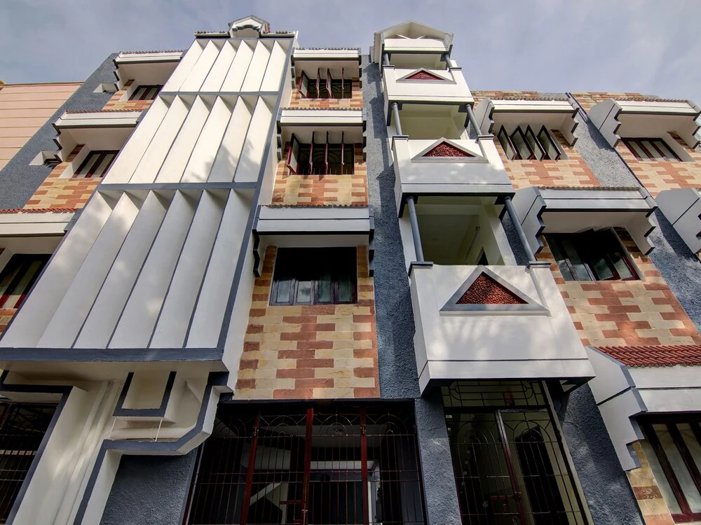 OYO 15221 Home Elegant 2BHK Near Anna Nagar