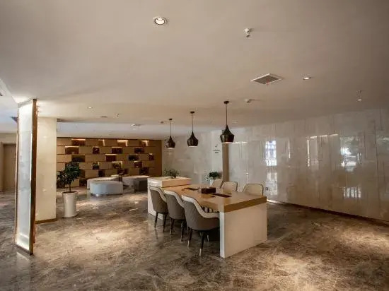 Yun   Tian   Zhou  Ji    Hotel(Hekou Ancient Town Store)
