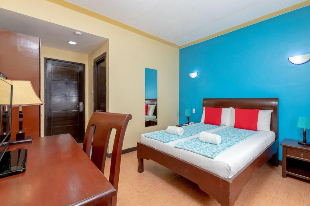 OveMar Resort Hotel near Vigan