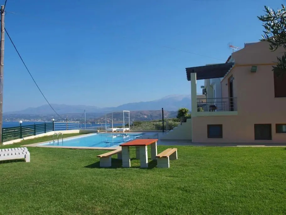 Villa Roula 3BR Seaview Villa in Chania