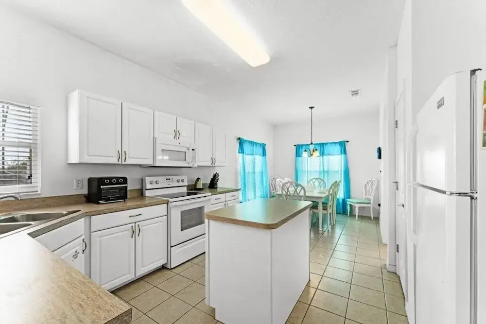 Mickey & Mario's Fun House 12 Min From Disney! 4 Bedroom Home