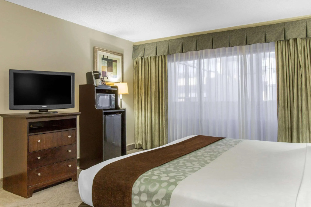 Clarion Hotel Orlando International Airport