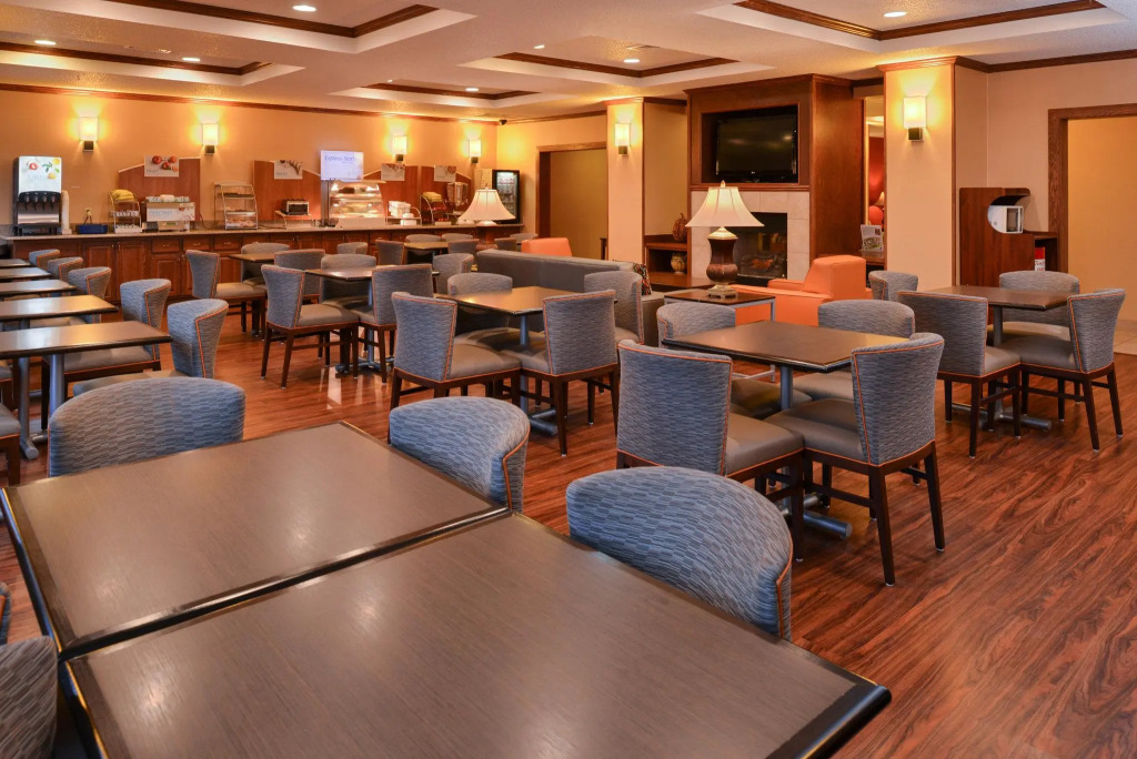 Holiday Inn Express Hotel & Suites Lancaster-Lititz by IHG