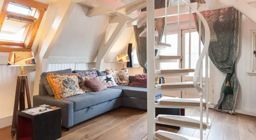 Cosy Penthouse