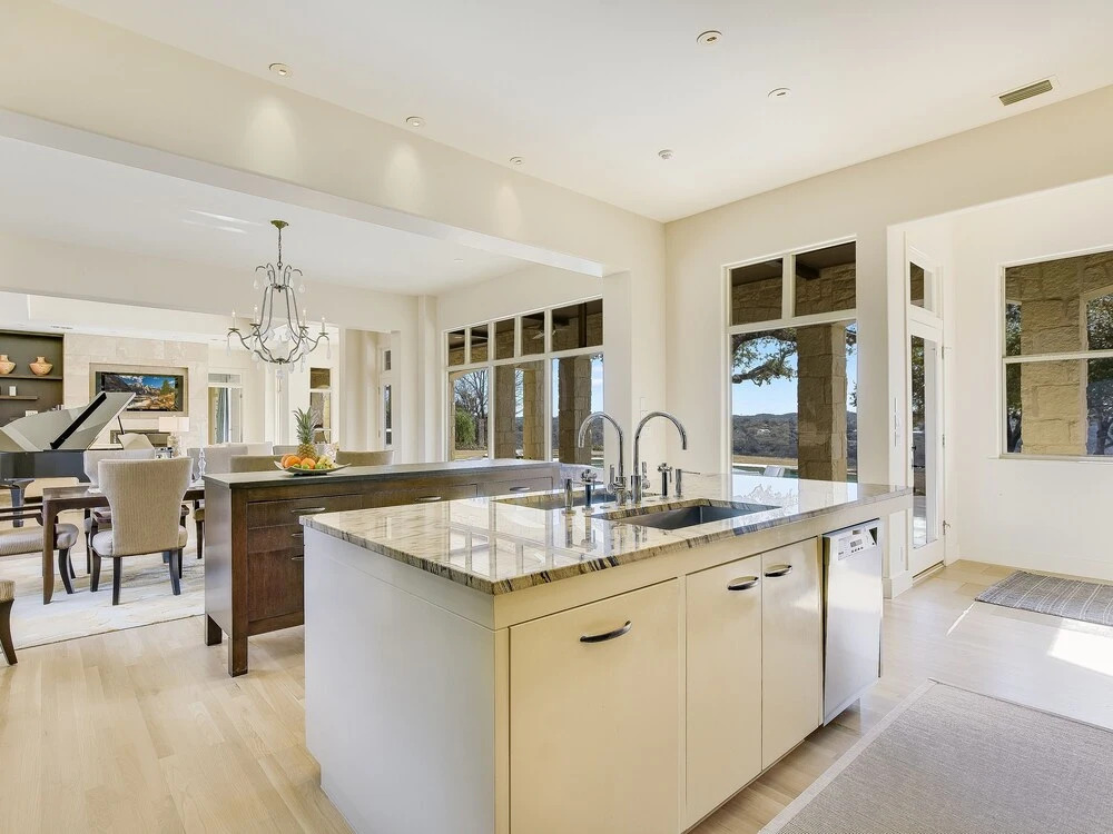 The Arrive Harmony On Lake Austin 5 Bedroom Estate