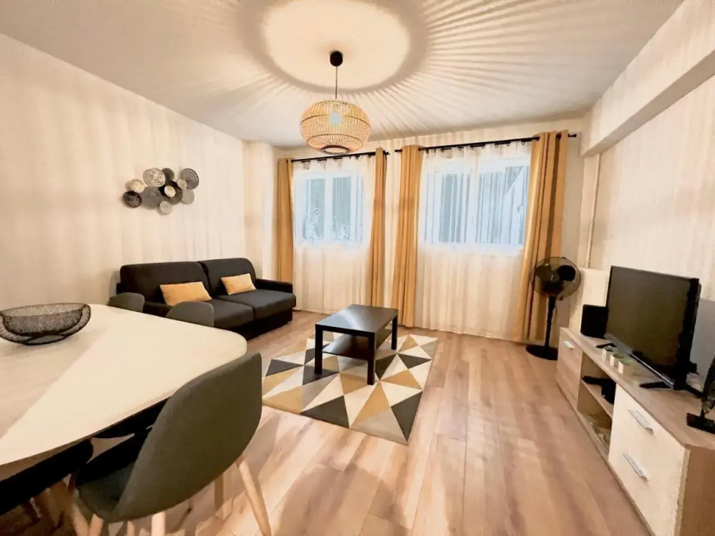 Stay house to Poitiers