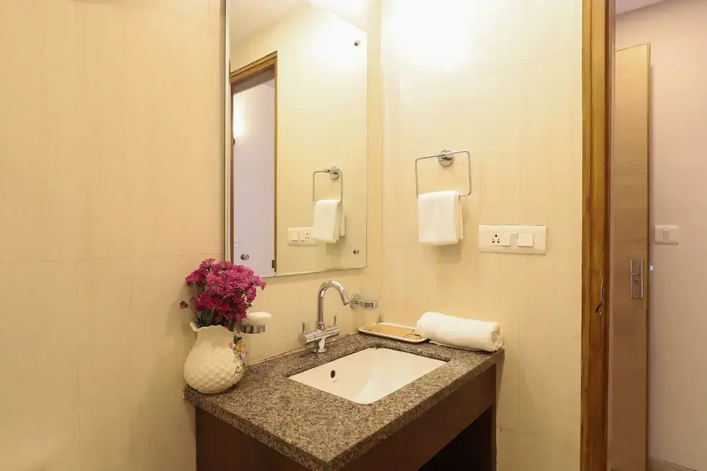 Alaya Stays Veera Strand Park 2BHK Apts