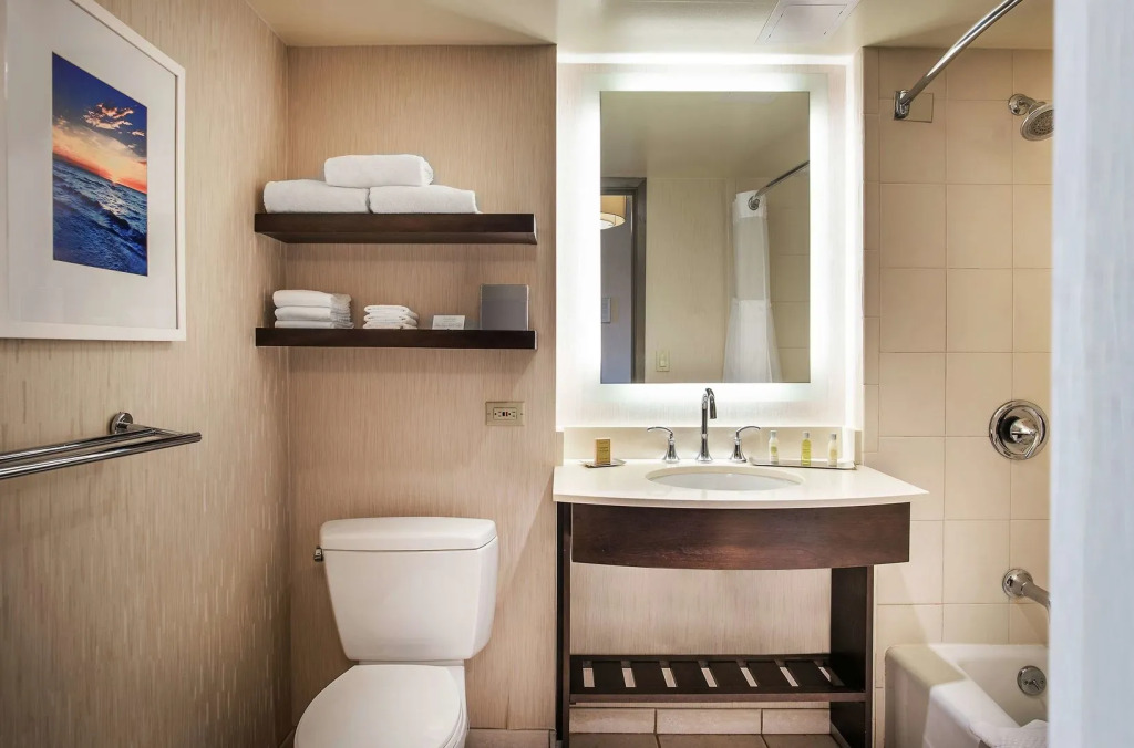 DoubleTree by Hilton San Diego-Mission Valley