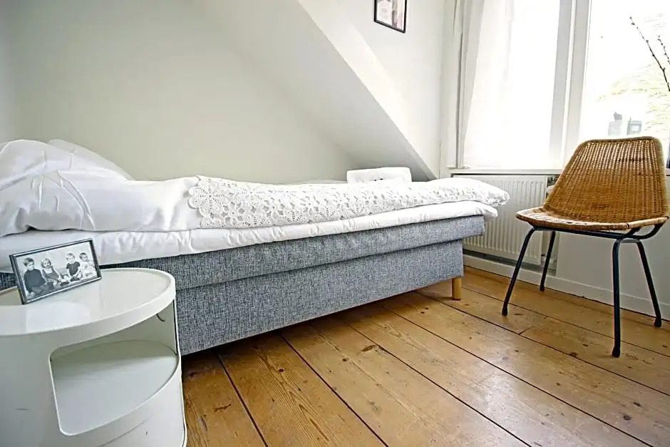 Beautiful 2 floor Vondelpark apartment