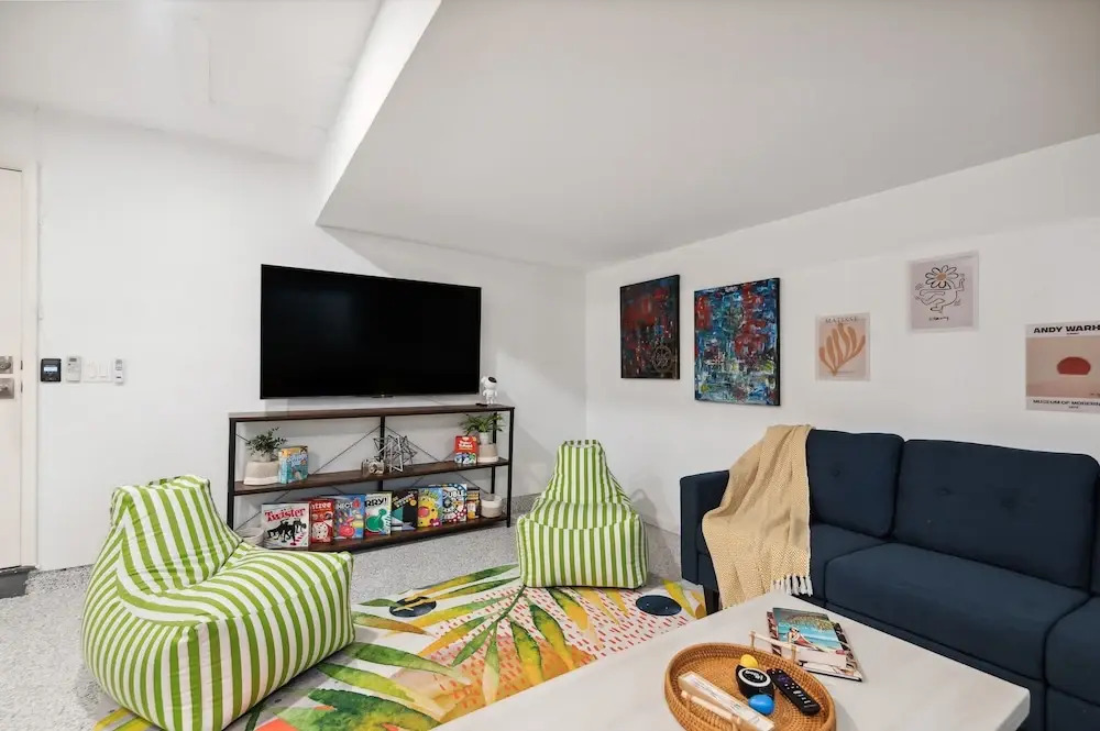 Marlin Manor 4 Bedroom Home by RedAwning