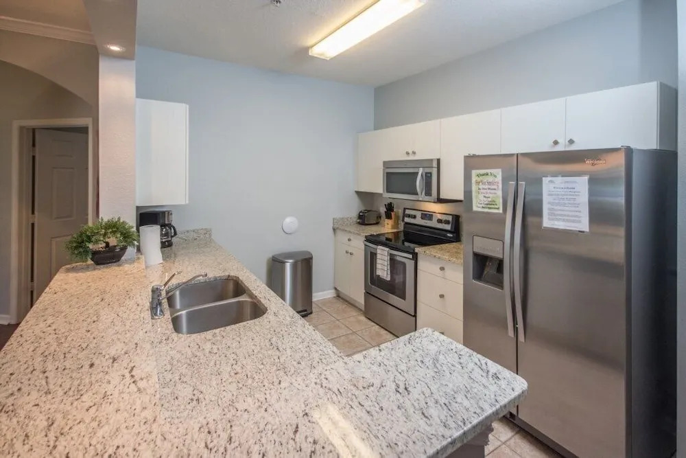 Wheelchair Friendly Newly Renovated 15 Min/disney 3 Bedroom Condo