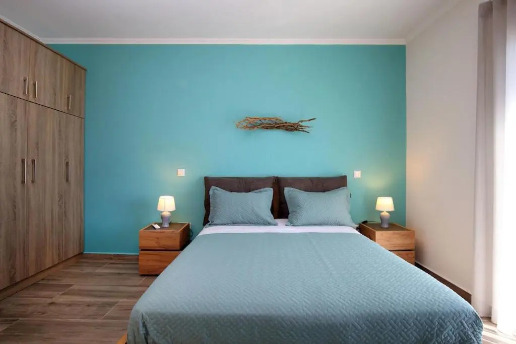 Villa Melias, luxurious villa with superb view of the islands, 400m from the sea