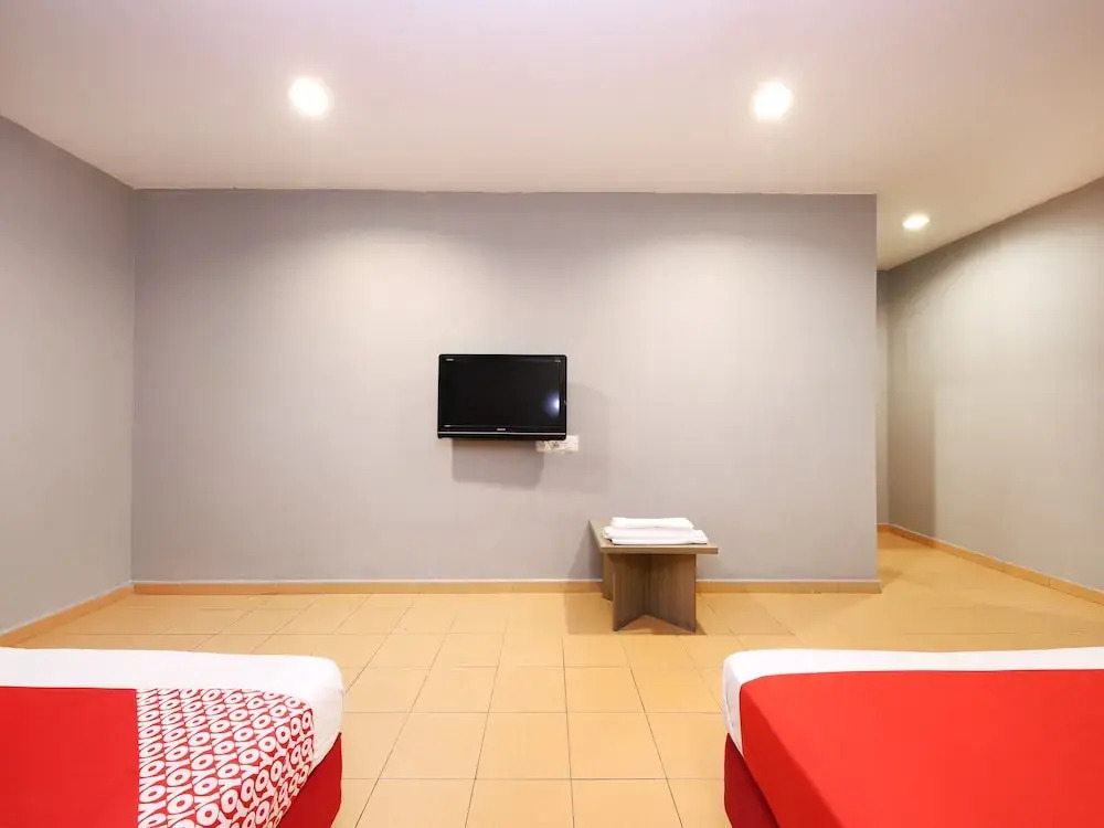 Hotel 22 by OYO Rooms